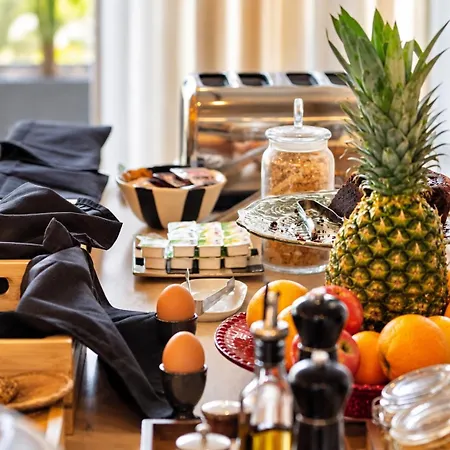 &tales Collection - With Service And Breakfast Óbidos